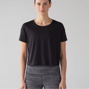 Lululemon Cropped Tee